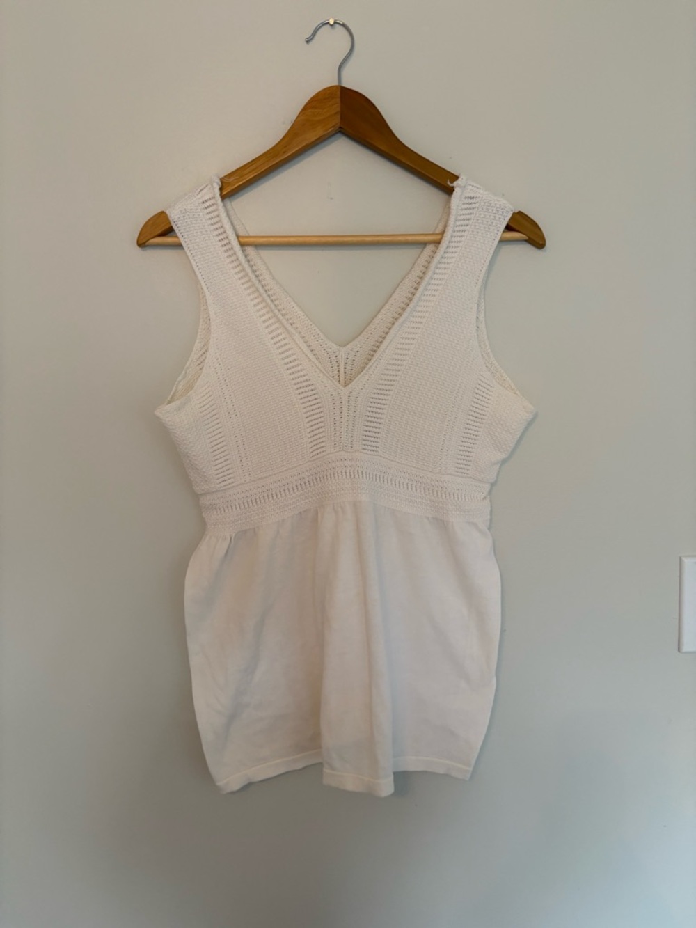 Banana Republic Women’s Knit Tank - US M